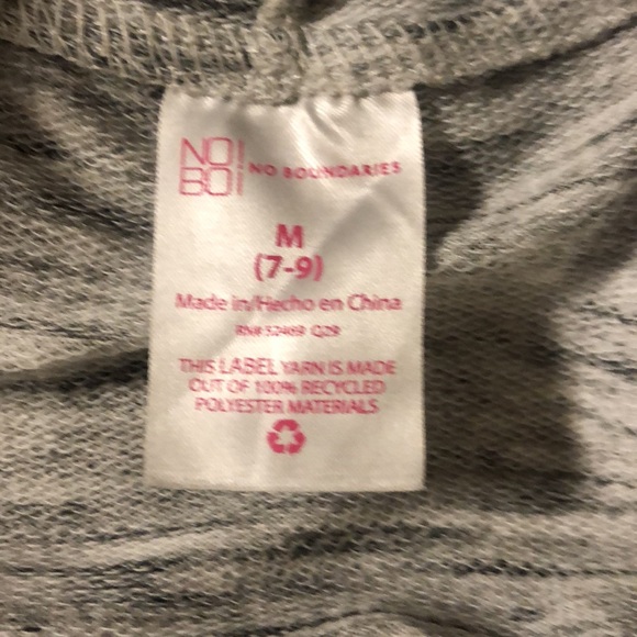 No boundaries-M (7-9 )-love hoodie crop top - Picture 6 of 12